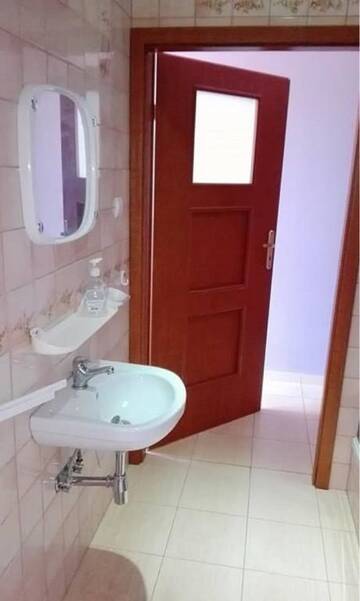 Фото номера Одноместный номер с ванной комнатой Проживание в семье Pokoje do wynajęcia Stąporków г. Stąporków 8
